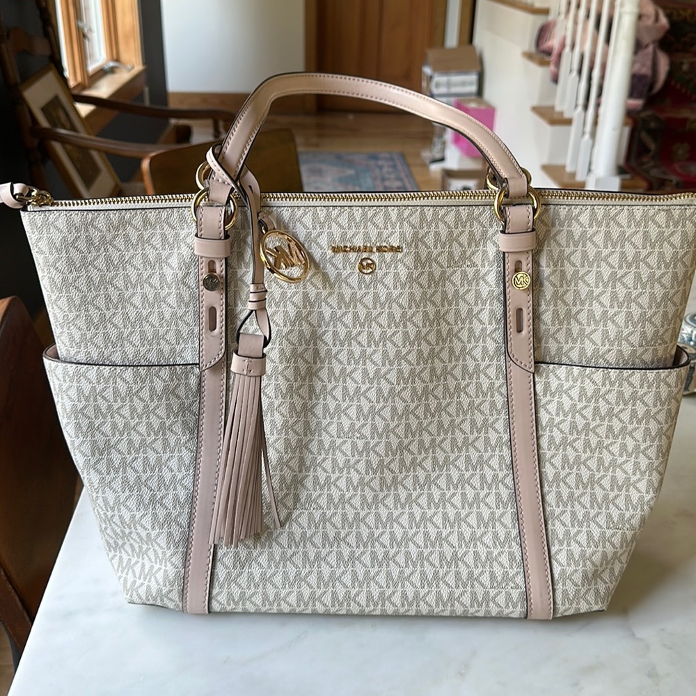 Michael Kors Bag